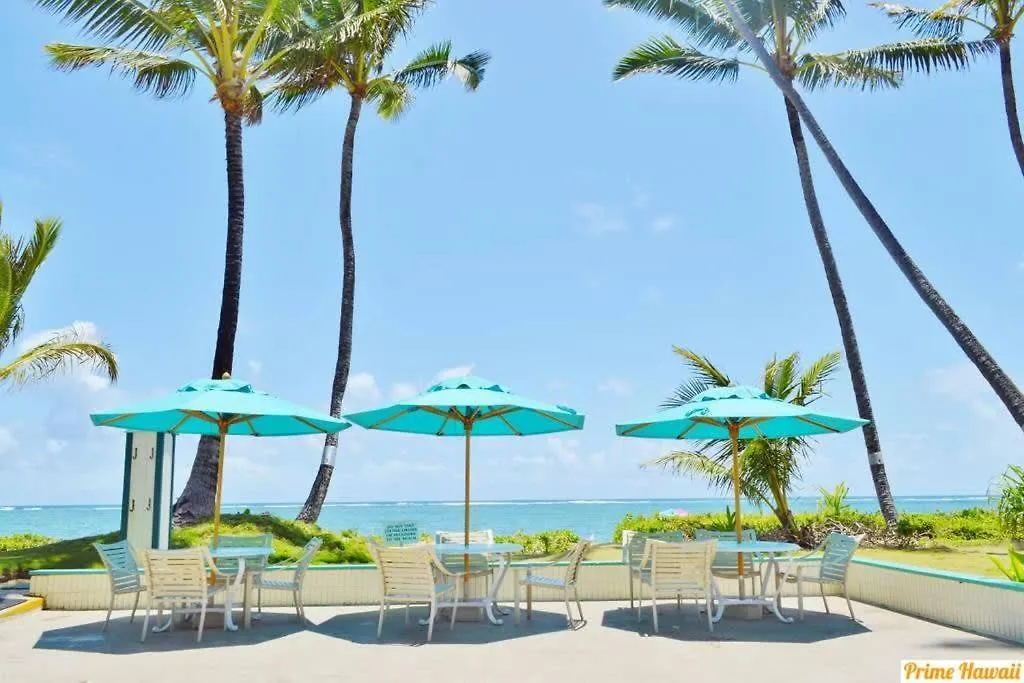 Ground Level Beachfront Studio Hau'ula 아파트