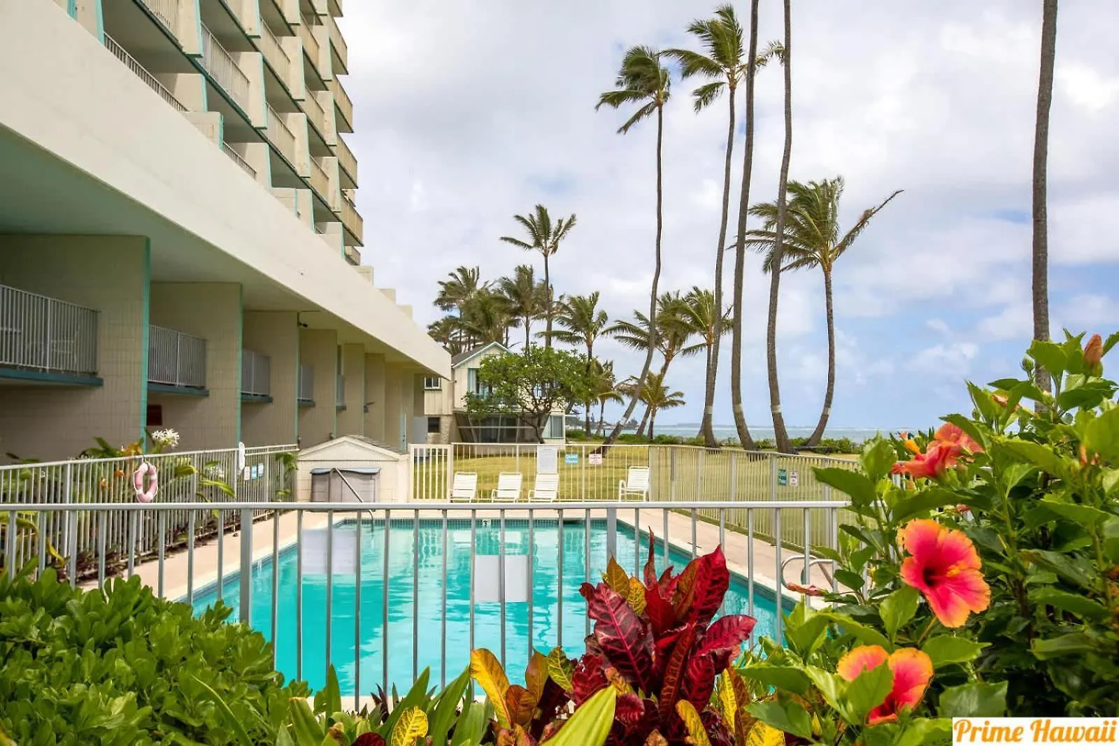 Ground Level Beachfront Studio Hau'ula